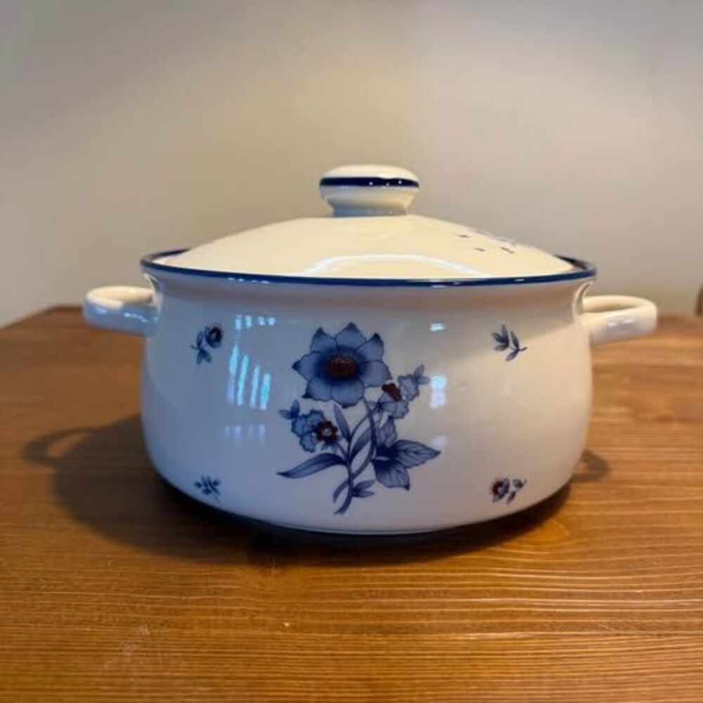 Vintage Newcor Stoneware Versailles Casserole Dish with Lid - Made in Japan